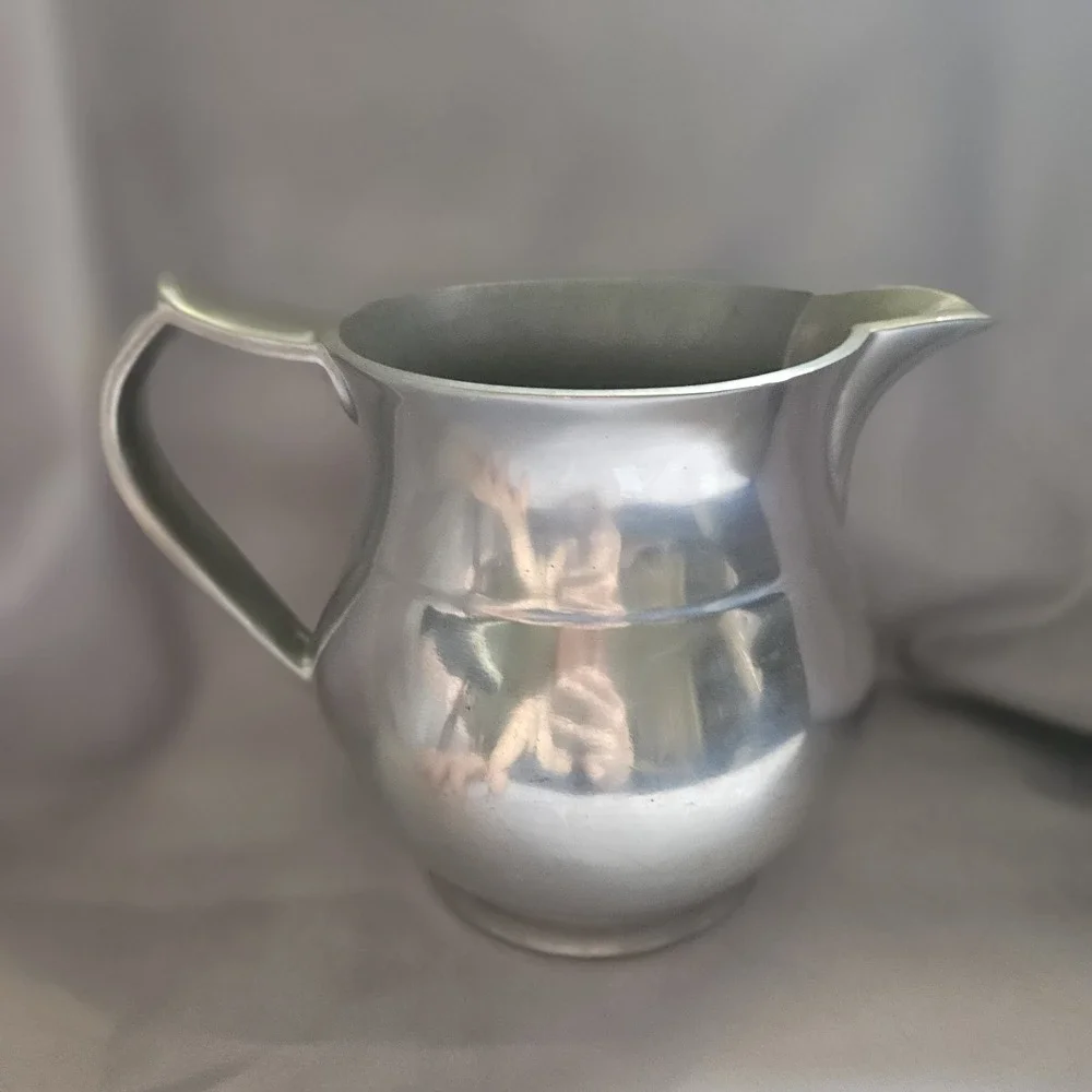 Wilton Armetale Pewter Plough Tavern Pitcher or Jug Mirror finish
